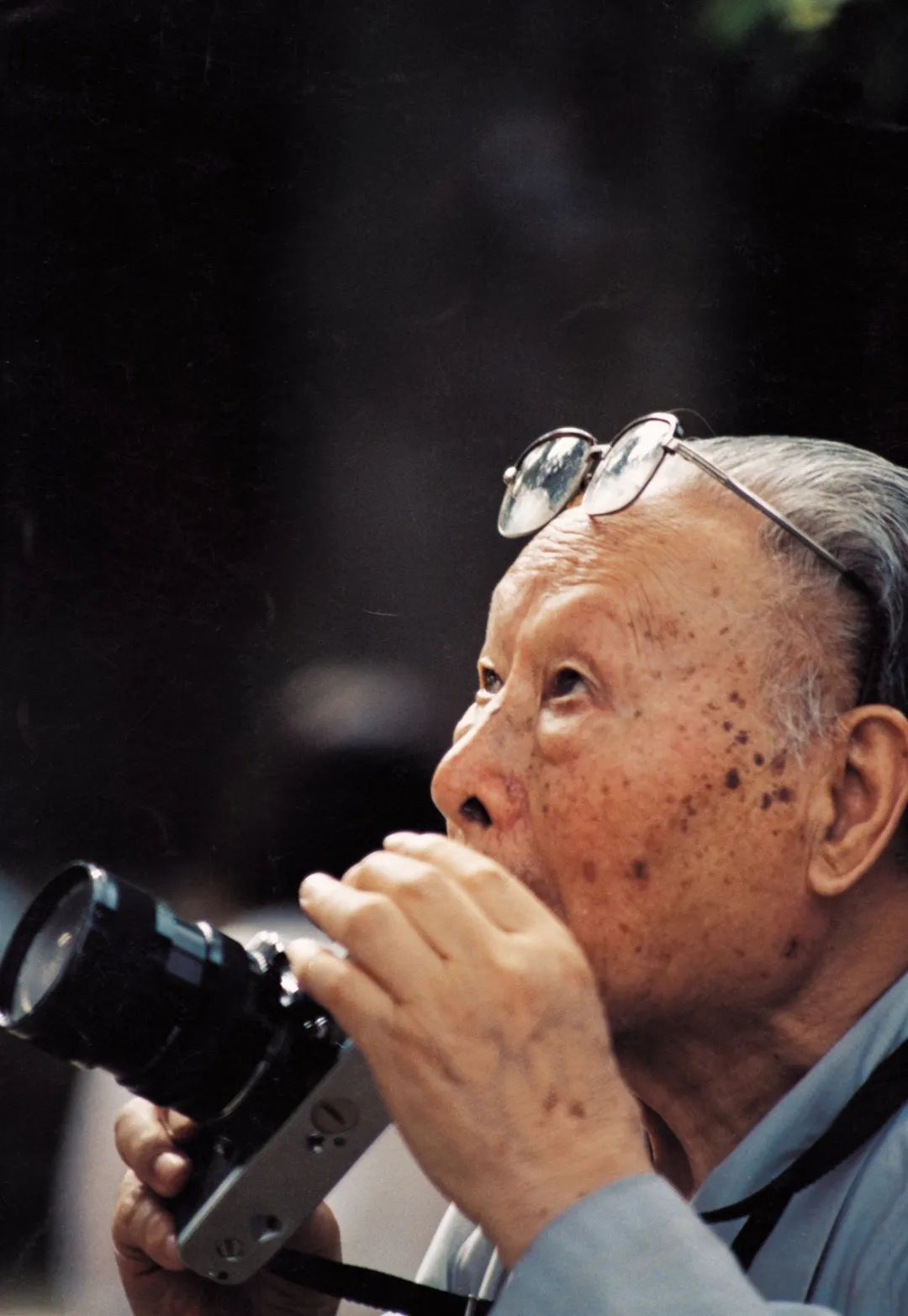 02攝影大師吳印咸（1900-1994），1991年6月7日攝于泰山.jpg